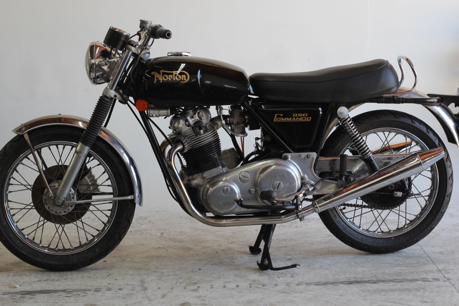 1973 Norton Commando 850